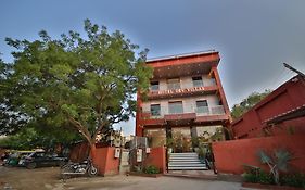 Hotel Dev Vilas 600 Metres From Taj Mahal